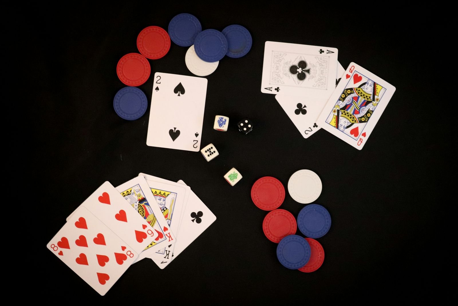 5 Strategies to Excel in Online Poker Tournaments